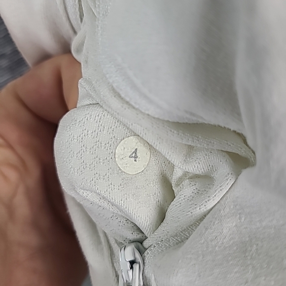 Lululemon Women's White Blue Define Jacket Athletic Running Yoga Sz 4 - Picture 5 of 8